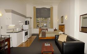 The Elliott Apartments 4*